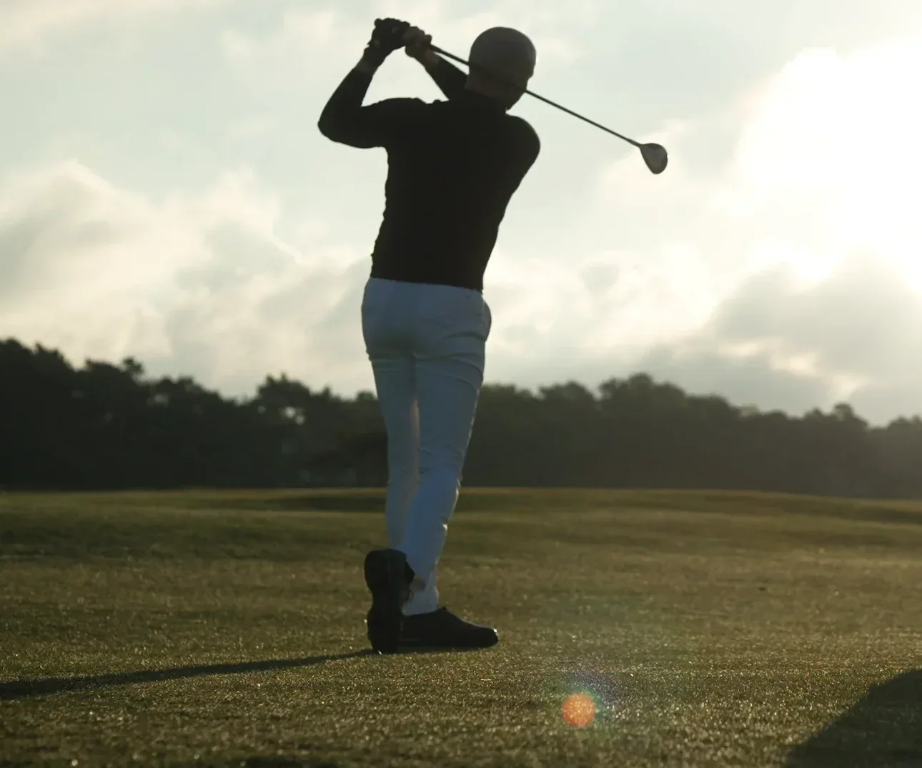 deWiz revoluciona el entrenamiento de golf con tecnología wearable de alta precisión