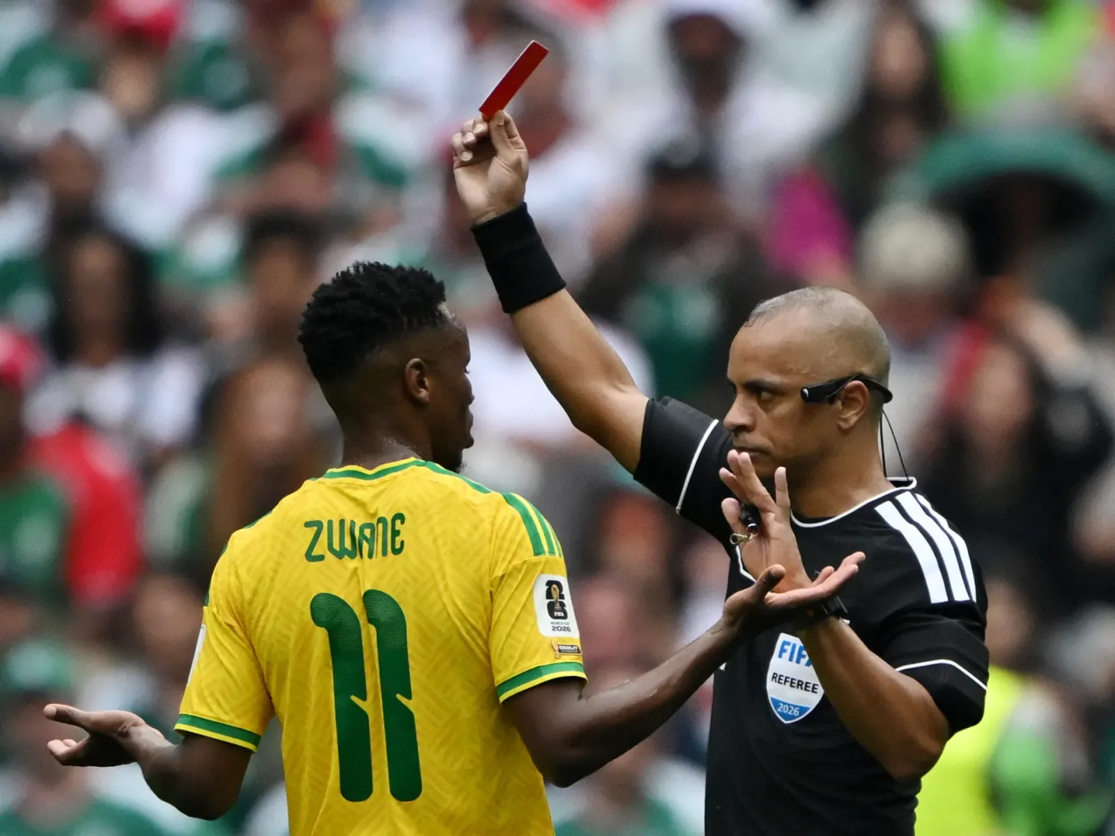 Día inaugural del Mundial 2026 destaca por múltiples expulsiones y polémica por VAR
