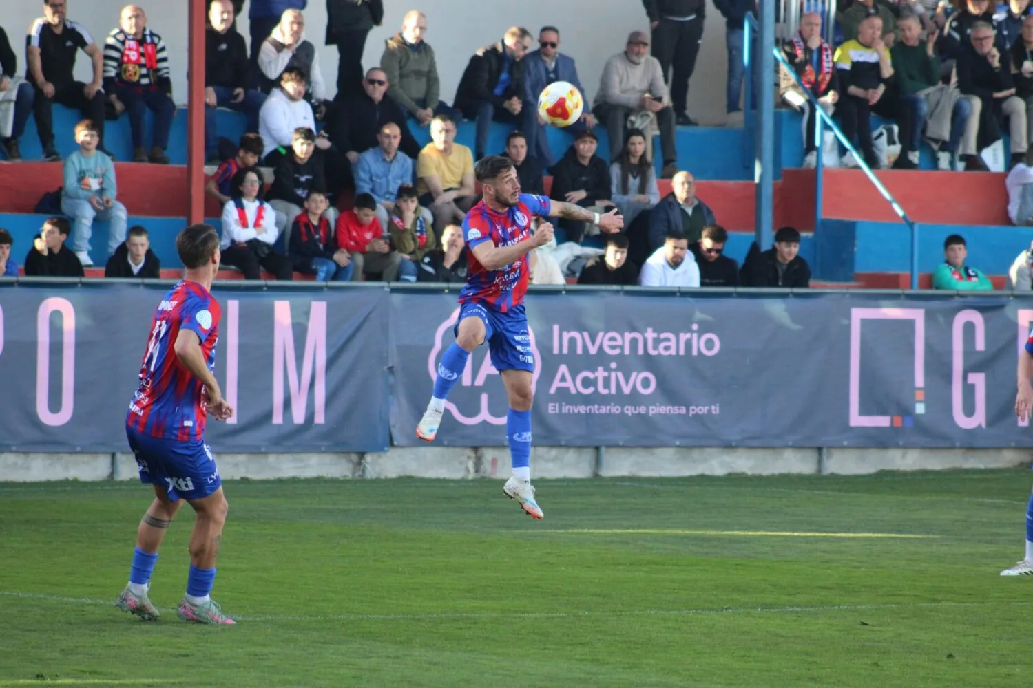 El Yeclano Deportivo reduce precios para recuperar afición y ambiente en La Constitución