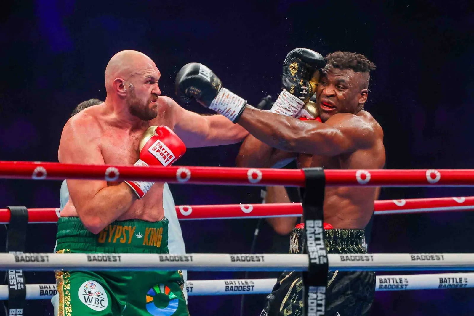 La batalla del streaming de boxeo: DAZN domina mientras crecen opciones gratuitas paralelas