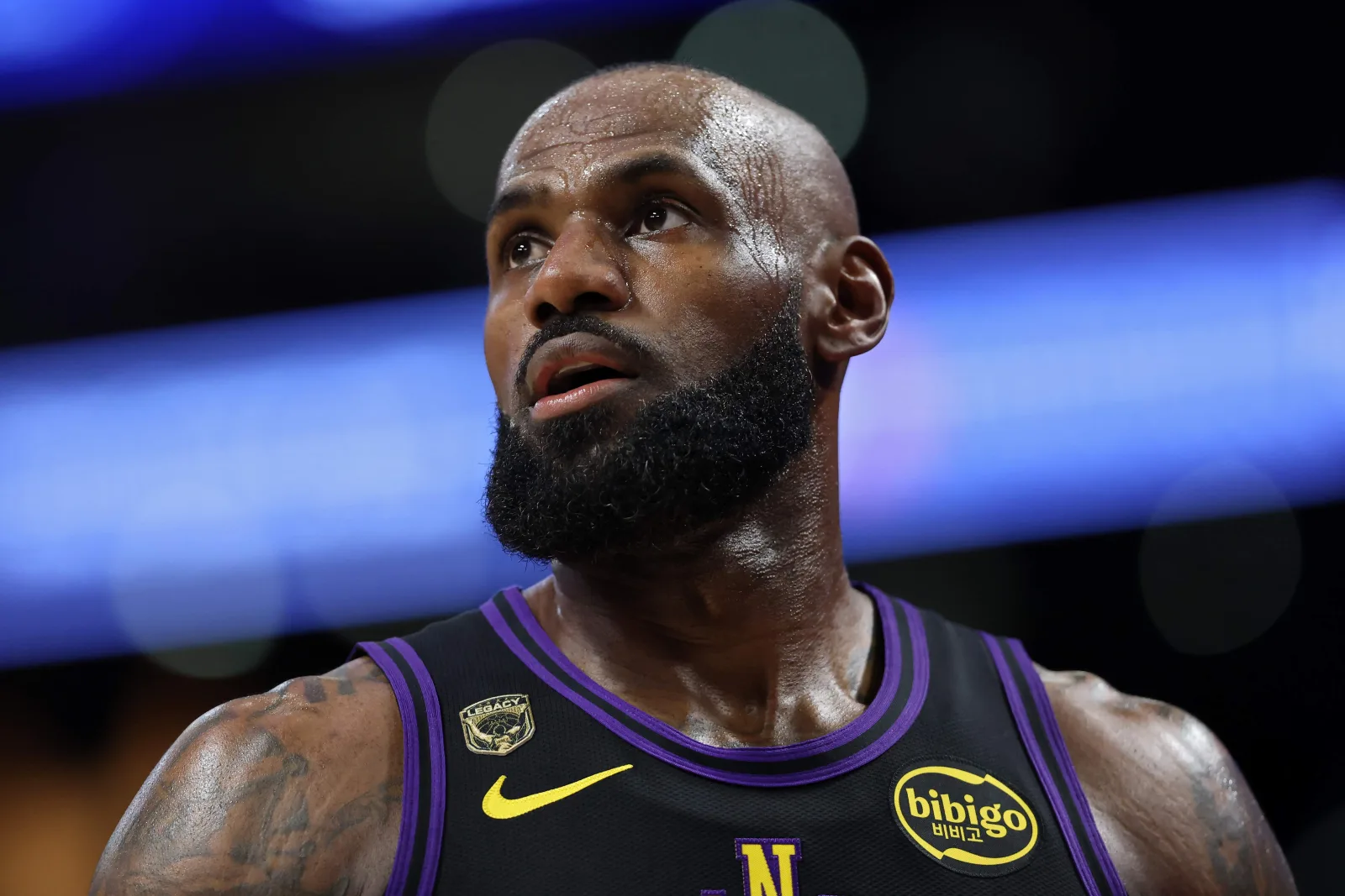 Miami Heat considera regreso de LeBron James en intercambio estratégico que involucra a Andrew Wiggins