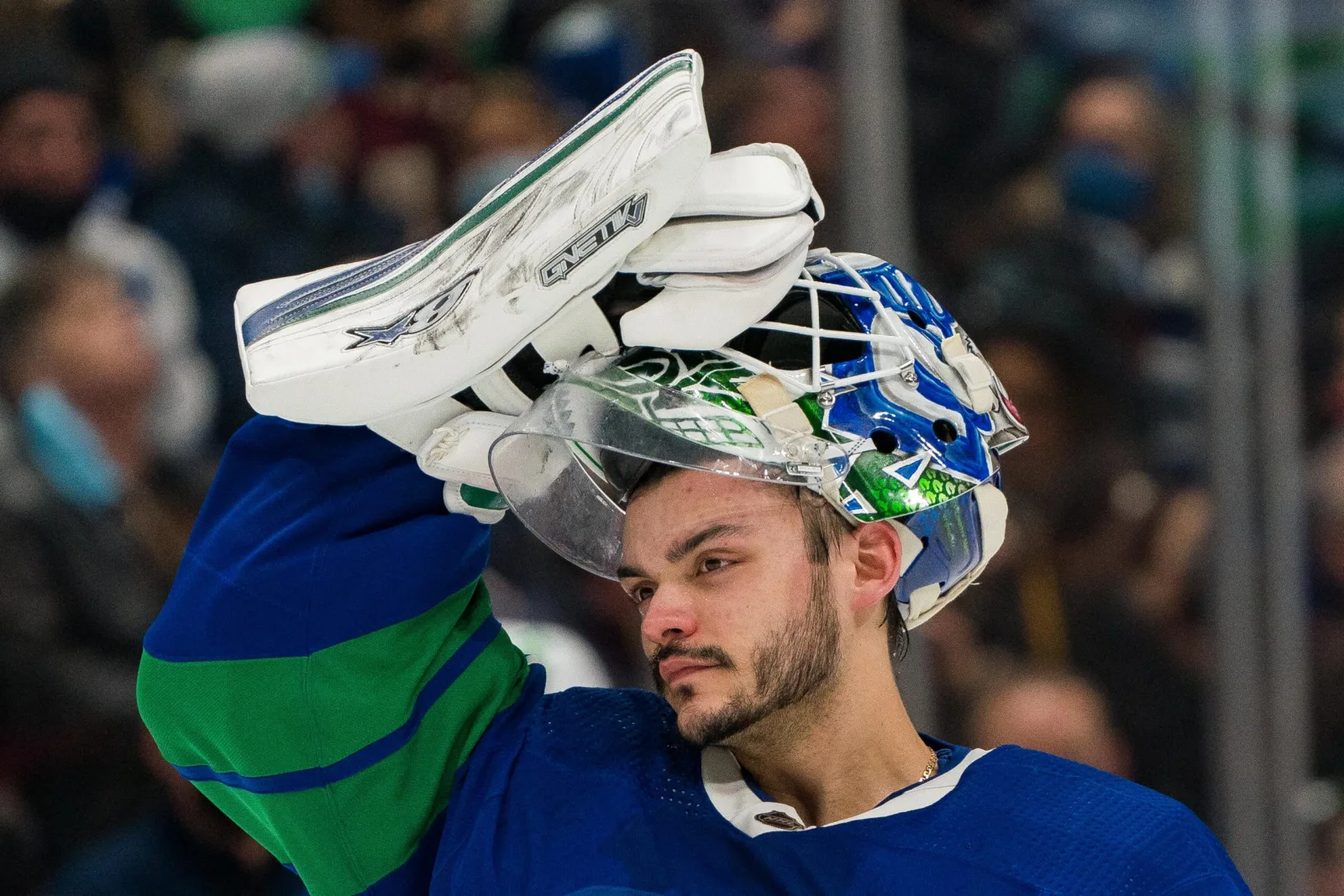Opciones en portería para los Oilers tras descartar a Michael DiPietro