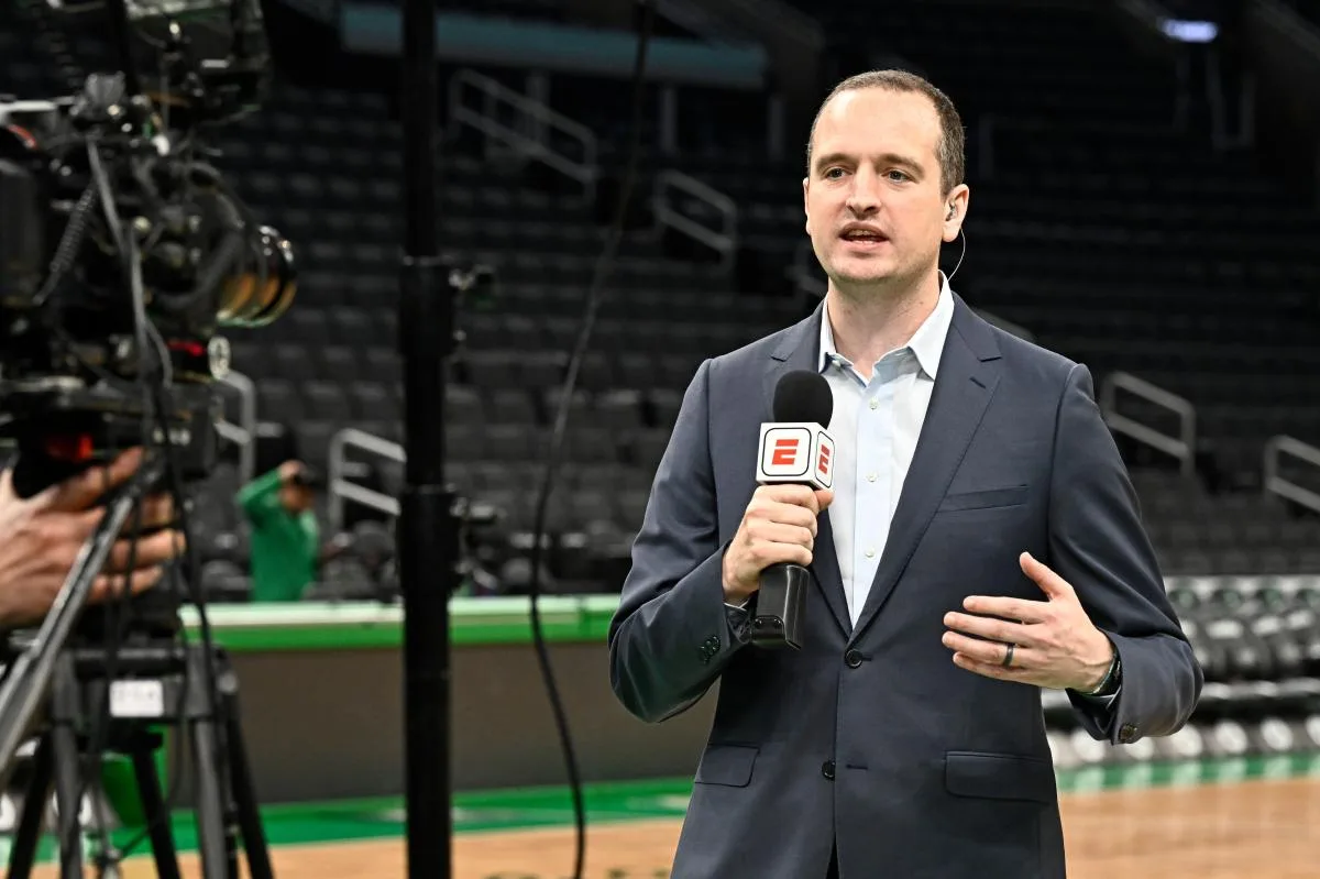 Periodista de ESPN negocia incorporación al departamento de operaciones de los Hawks