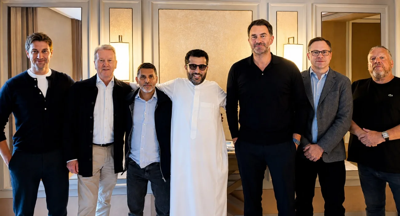 Turki Alalshikh impulsa posible reordenamiento en el boxeo tras reunión con DAZN y Matchroom