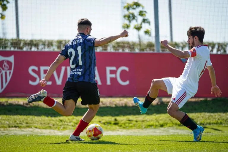 AD Ceuta FC apuesta por talento joven con el fichaje de Sergio Veces para su filial