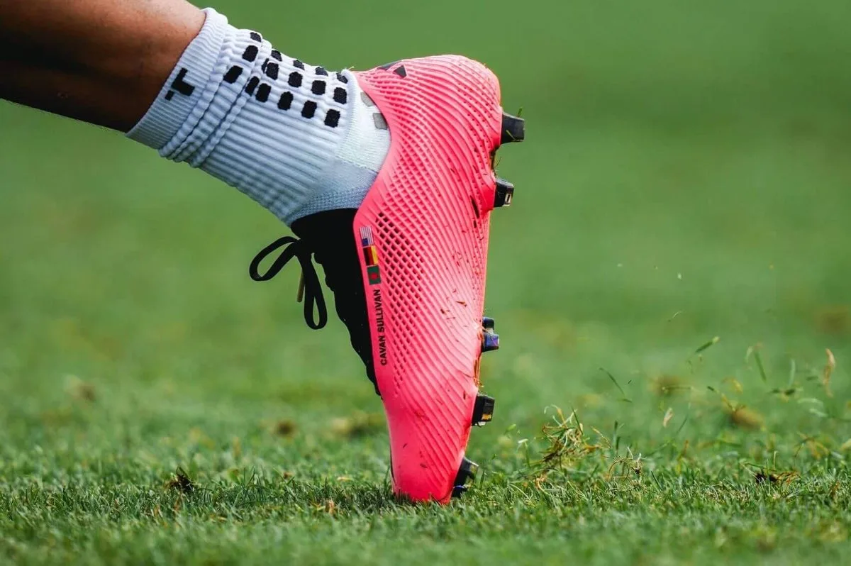 Adidas presenta unas botas personalizadas impresas en 3D usadas por Cavan Sullivan en la MLS
