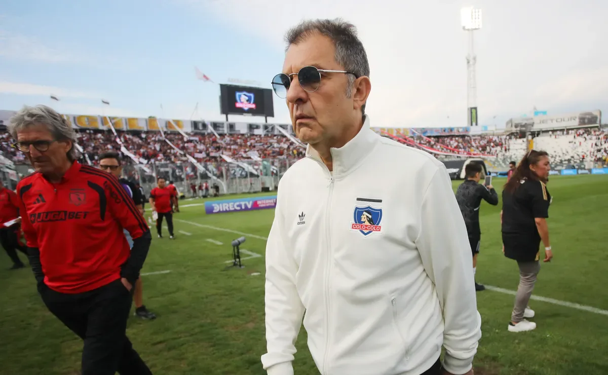 Aníbal Mosa confirma que fichaje de Vozinha en Colo Colo responde a criterios deportivos