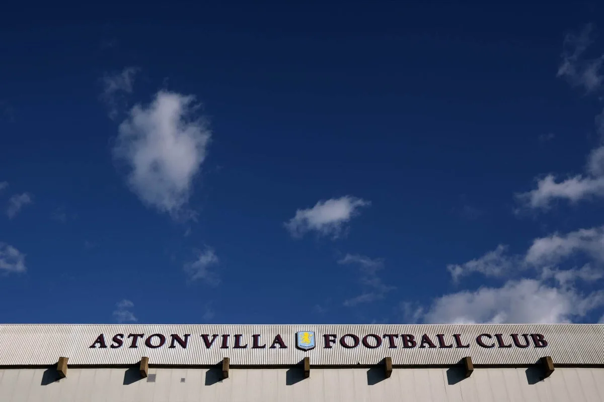 Aston Villa finaliza contrato con su director de operaciones Ben Hatton