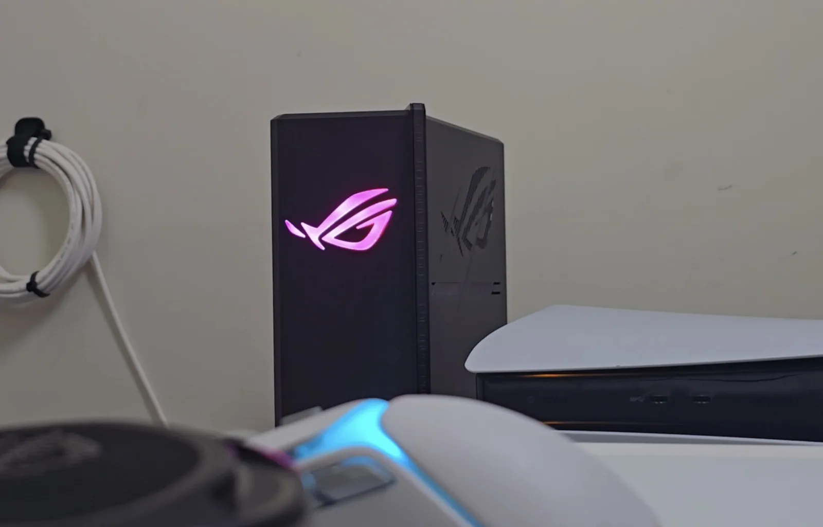 ASUS ROG Strix GS-BE18000 impulsa la conectividad gaming con Wi-Fi 7 y ocho puertos Ethernet