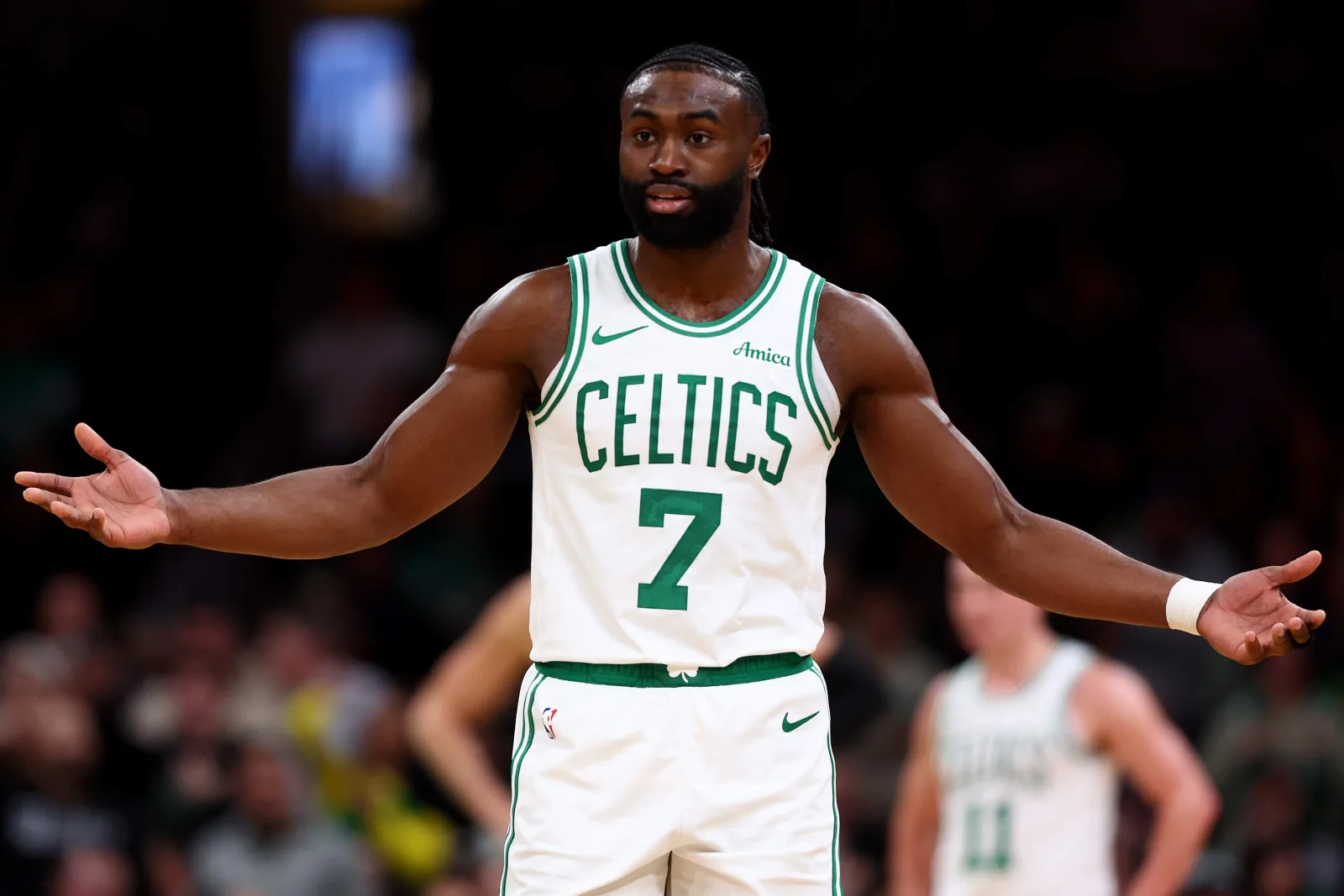 Celtics reciben críticas por intercambio de Jaylen Brown con los 76ers por un retorno cuestionado