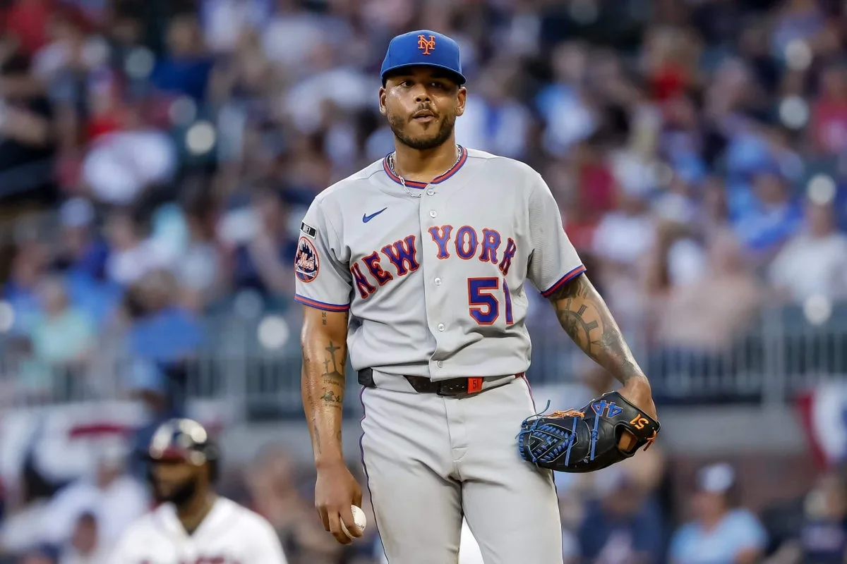 Cubs exploran fichaje de Freddy Peralta antes del cierre de fichajes en busca de refuerzo en la rotación