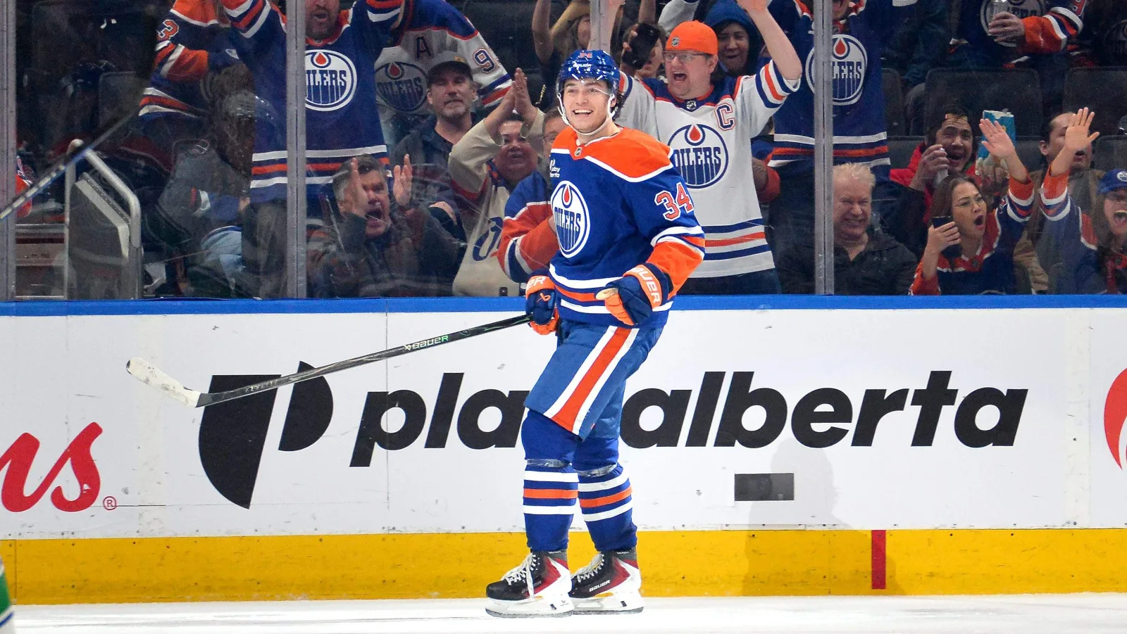 Edmonton Oilers aseguran a Colton Dach con extensión por dos temporadas