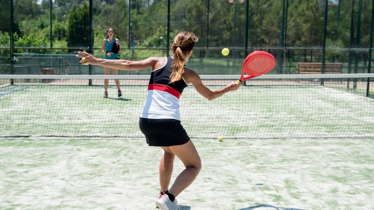 El auge del padel en el Reino Unido transforma la atención deportiva y el mercado minorista
