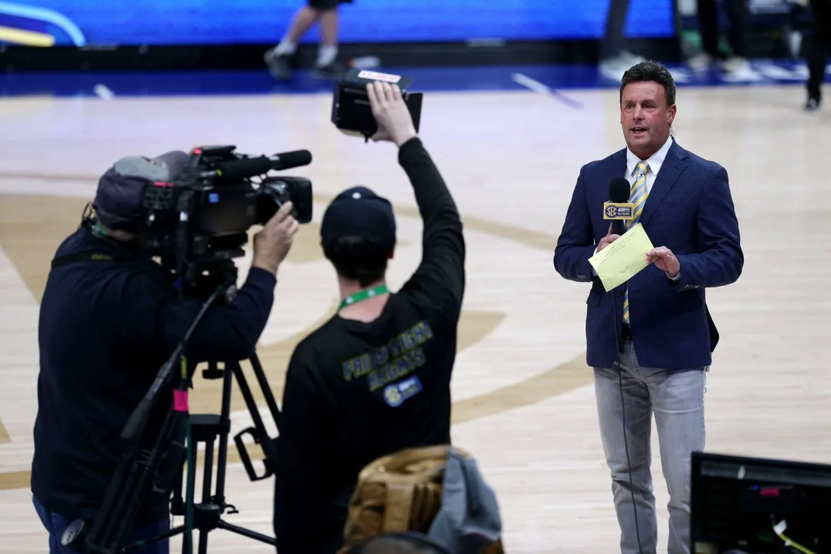 ESPN reduce plantilla con despidos de Karl Ravech y Tom Pelissero en NFL Network