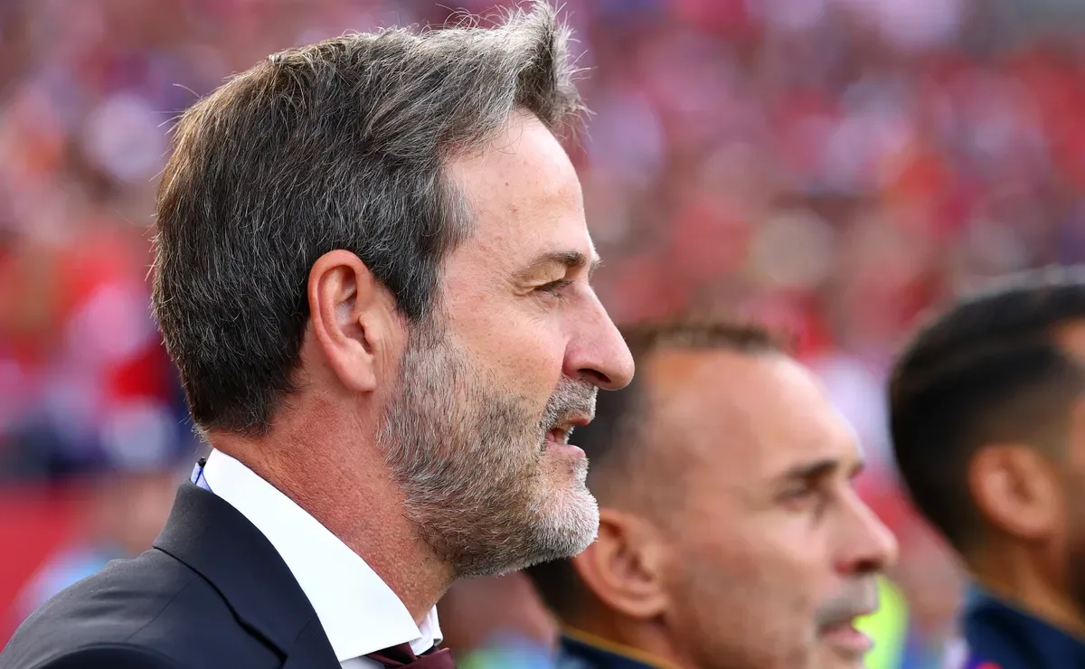 FEPAFUT evalúa renovar a Thomas Christiansen en medio de dudas deportivas y financieras