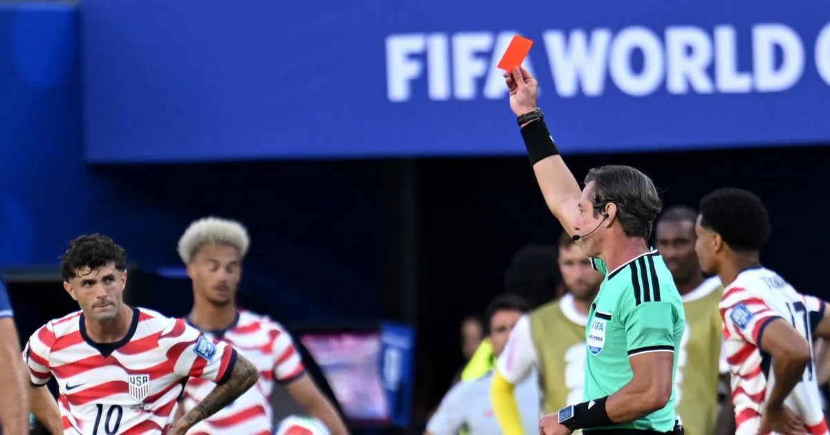 Impacto de las reglas FIFA en suspensiones tras tarjetas rojas en el Mundial 2026