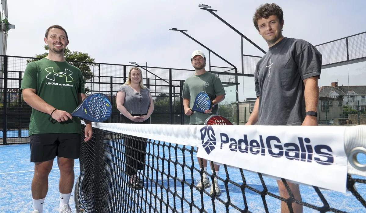 Inversión de £60,000 impulsa nuevo complejo de padel en la costa de Porthcawl