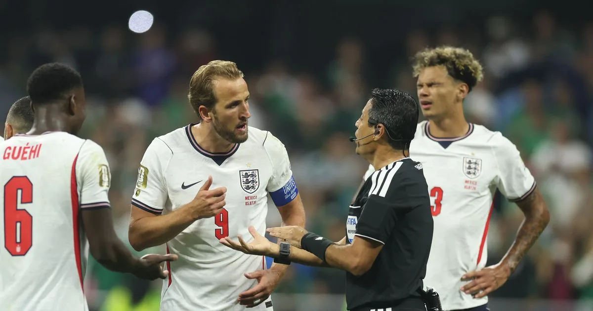 La polémica penalti a favor de México en el Mundial genera división entre expertos