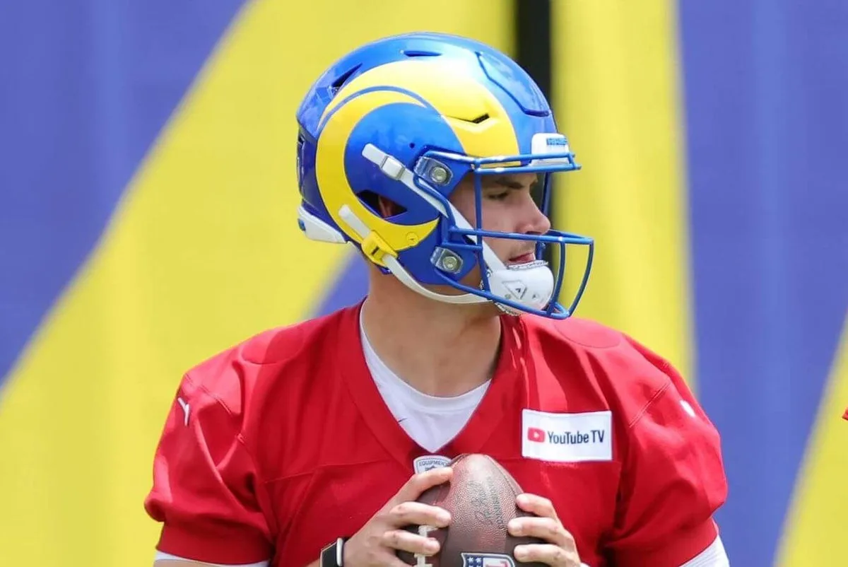Los Angeles Rams aseguran al mariscal Ty Simpson con contrato de novato por cuatro años