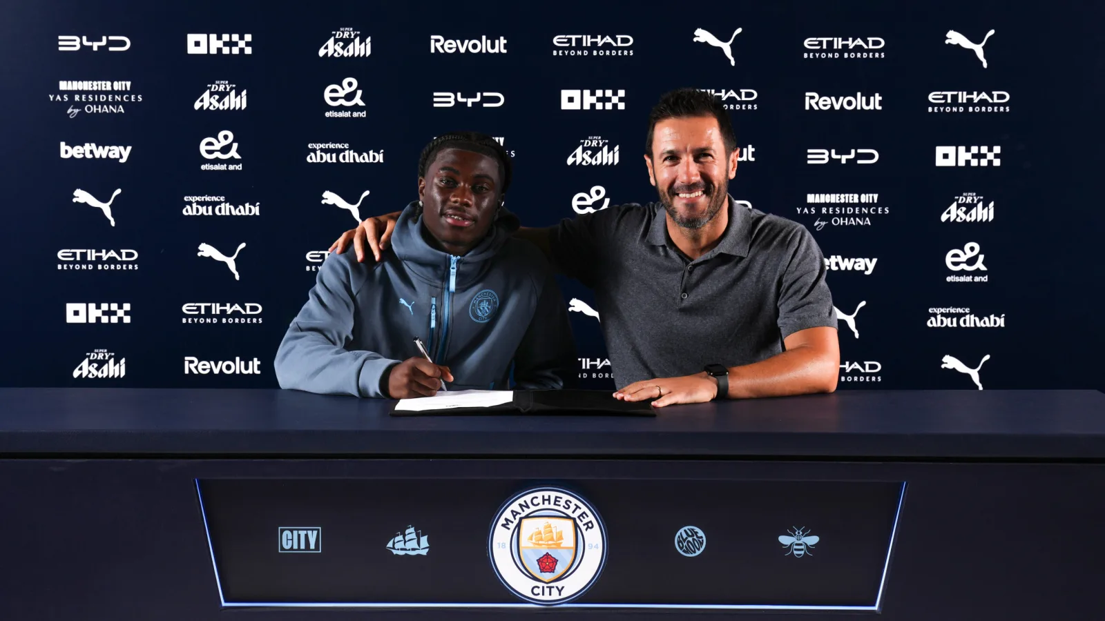 Manchester City cierra fichaje de Jeremy Monga por hasta £12.5 millones
