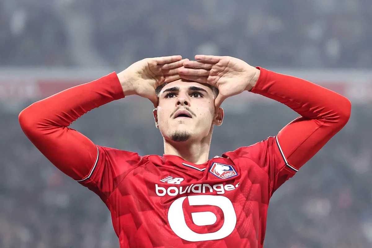 Manchester United busca reforzar el ataque por la banda izquierda en la remodelación de plantilla