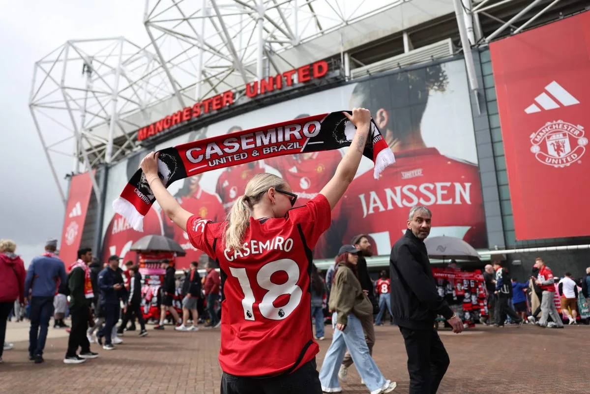 Manchester United congela cuentas de boletos tras detectar actividad sospechosa en su plataforma digital
