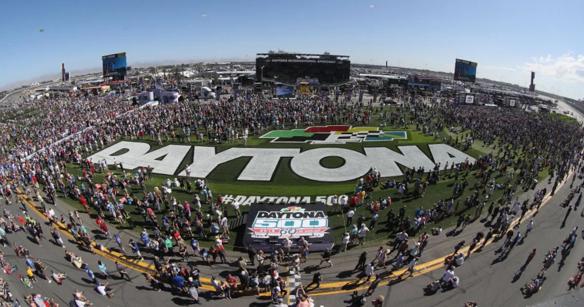 NASCAR regresa a Daytona con la exhibición Clash tras seis años fuera