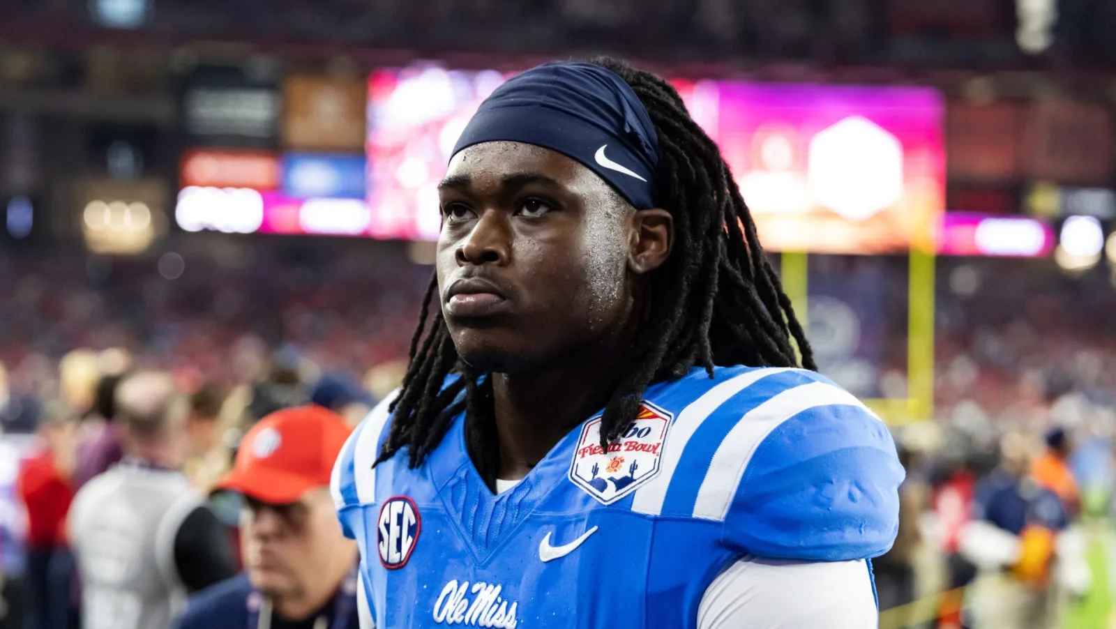 Ole Miss demanda a dos exjugadores por incumplimiento de contratos de reparto de ingresos