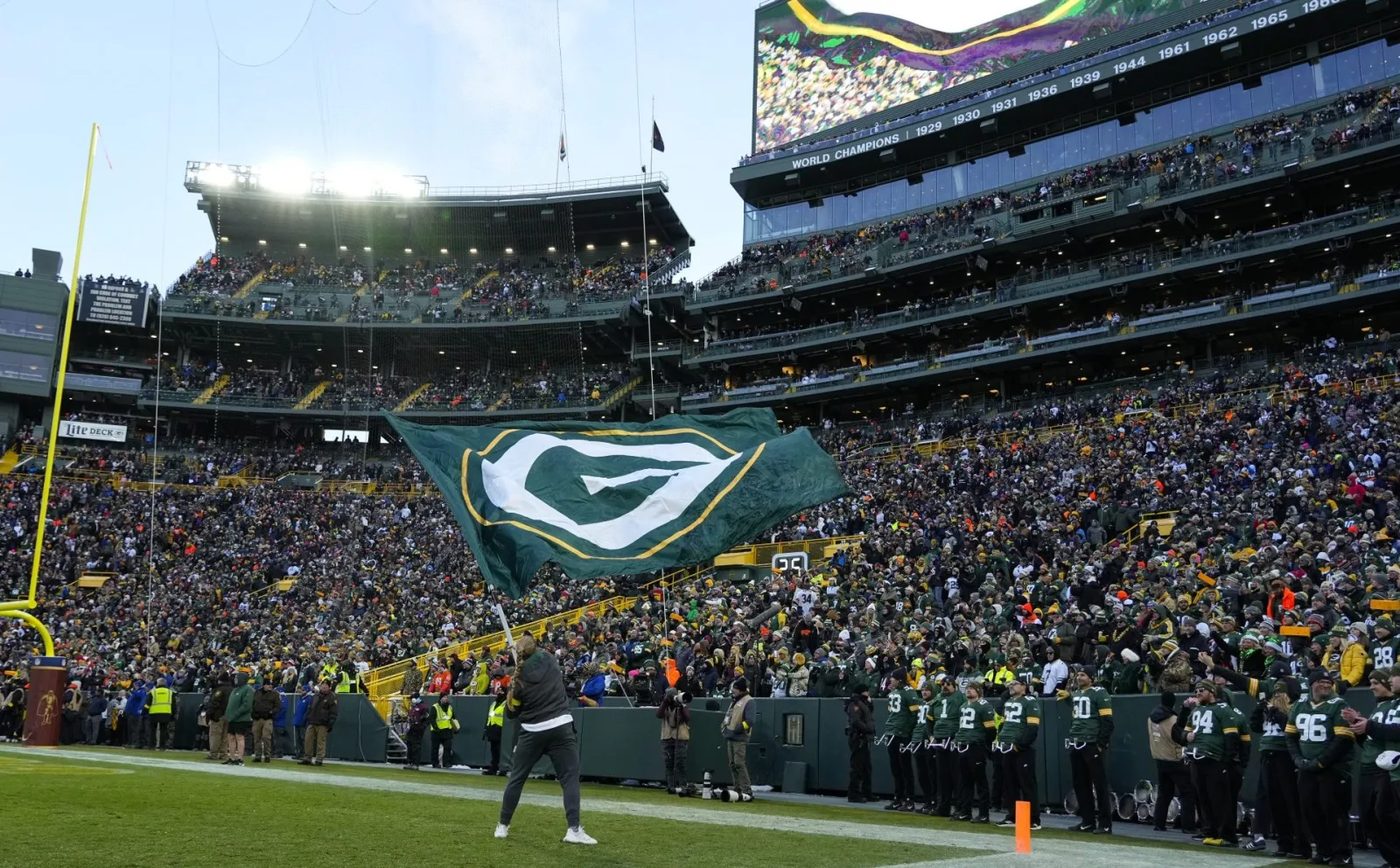 Packers enfrentan limitaciones financieras por su estructura de propiedad única en la NFL