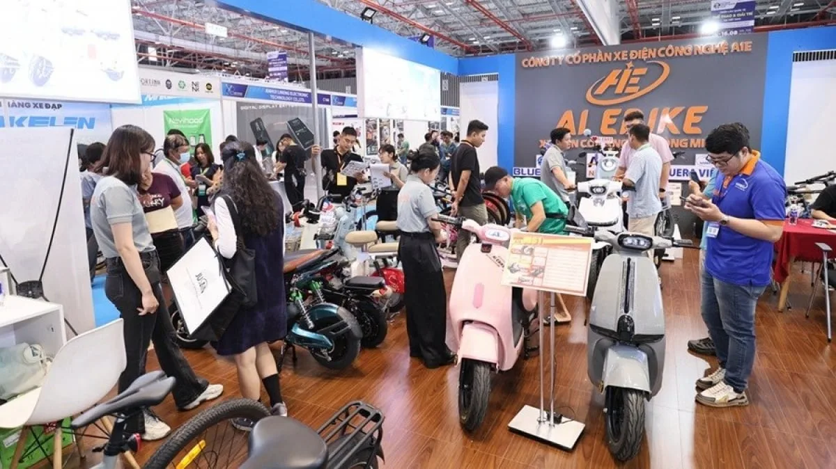 Vietnam reúne a la industria del deporte y vehículos de dos ruedas en un centro comercial clave