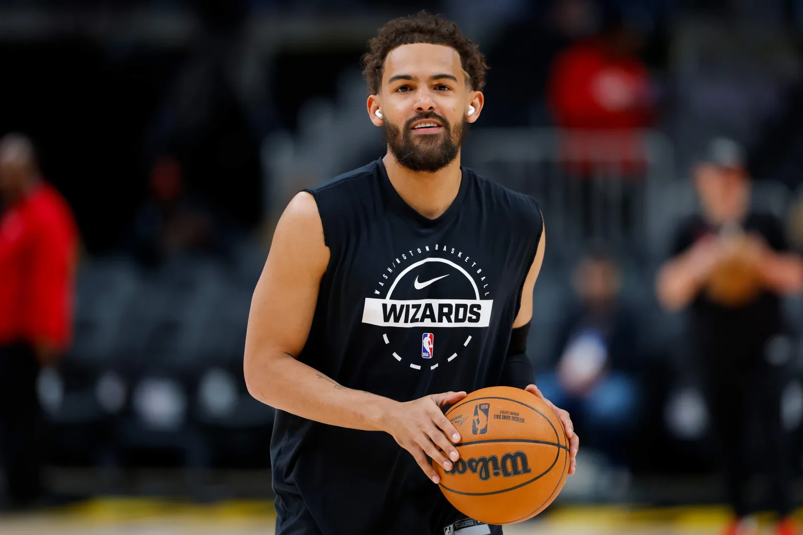 Washington Wizards firman a Trae Young por $212 millones en medio de críticas por sobrepago