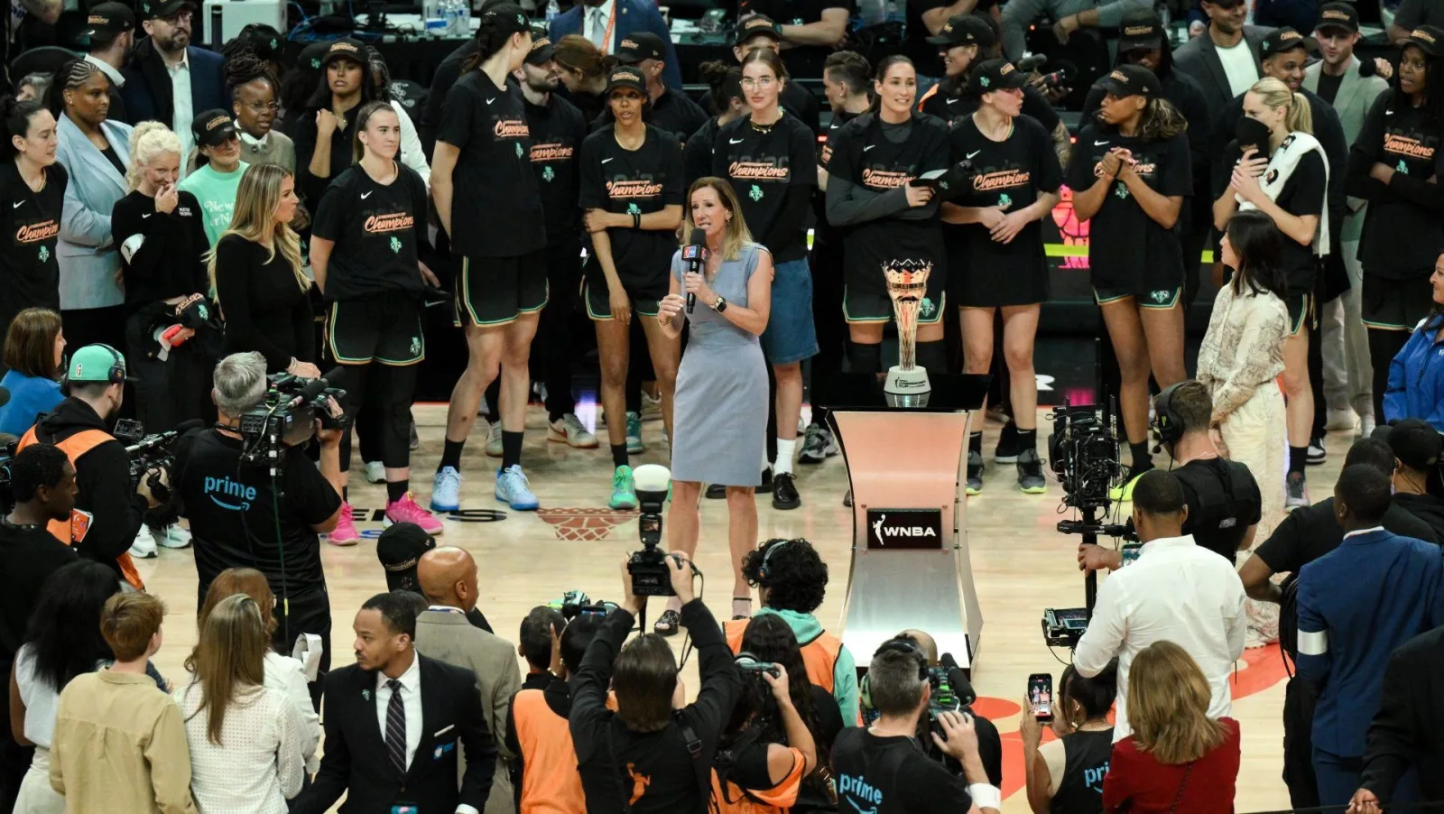 WNBA y sindicato inician diálogo tras preocupaciones por seguridad de las jugadoras