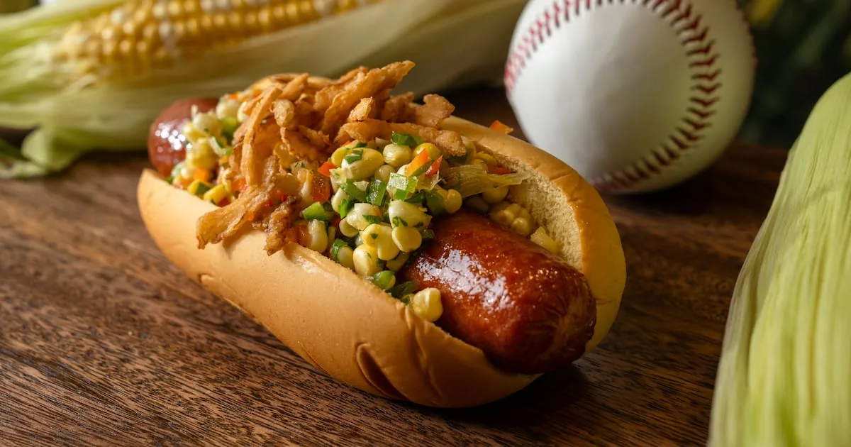Aramark ajusta su operación de F&B en Field of Dreams ante condiciones climáticas y estructuras temporales