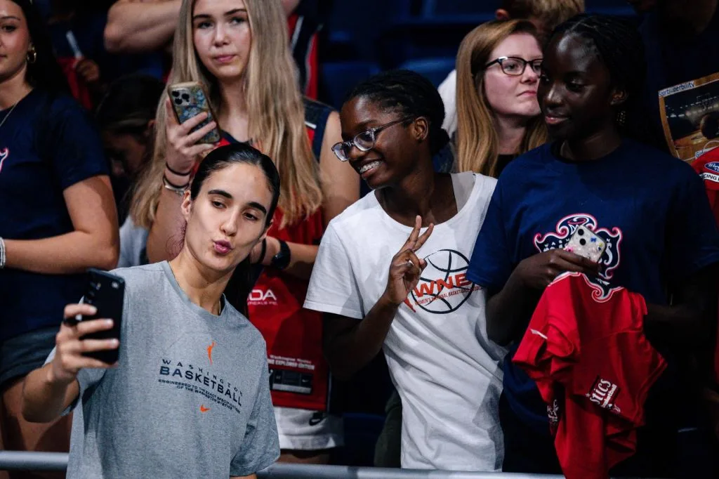 Aumentan precios de abonos en la WNBA mientras crece la demanda y el calendario