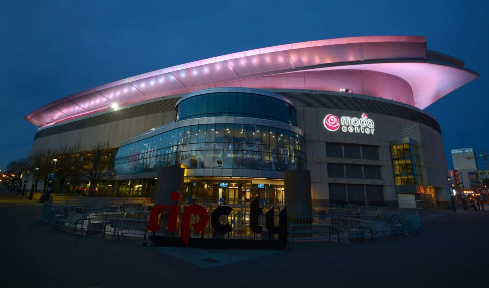 Consejo de Portland avanza en negociación para renovar Moda Center pese a tensiones