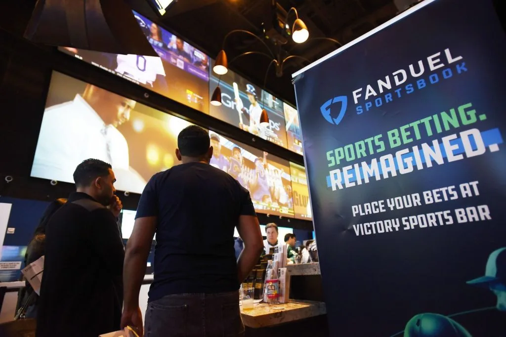DraftKings y FanDuel minimizan impacto de mercados de predicciones en sus negocios tradicionales