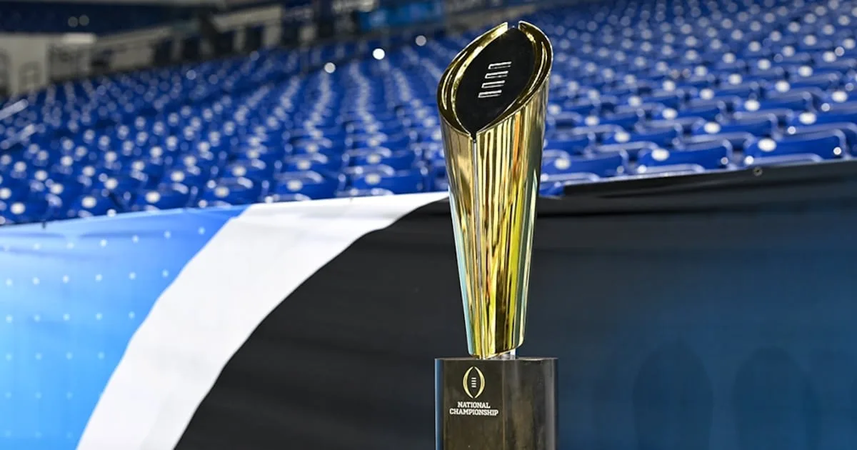 Ejecutivos del CFP analizan logística para posible expansión a playoff de 24 equipos