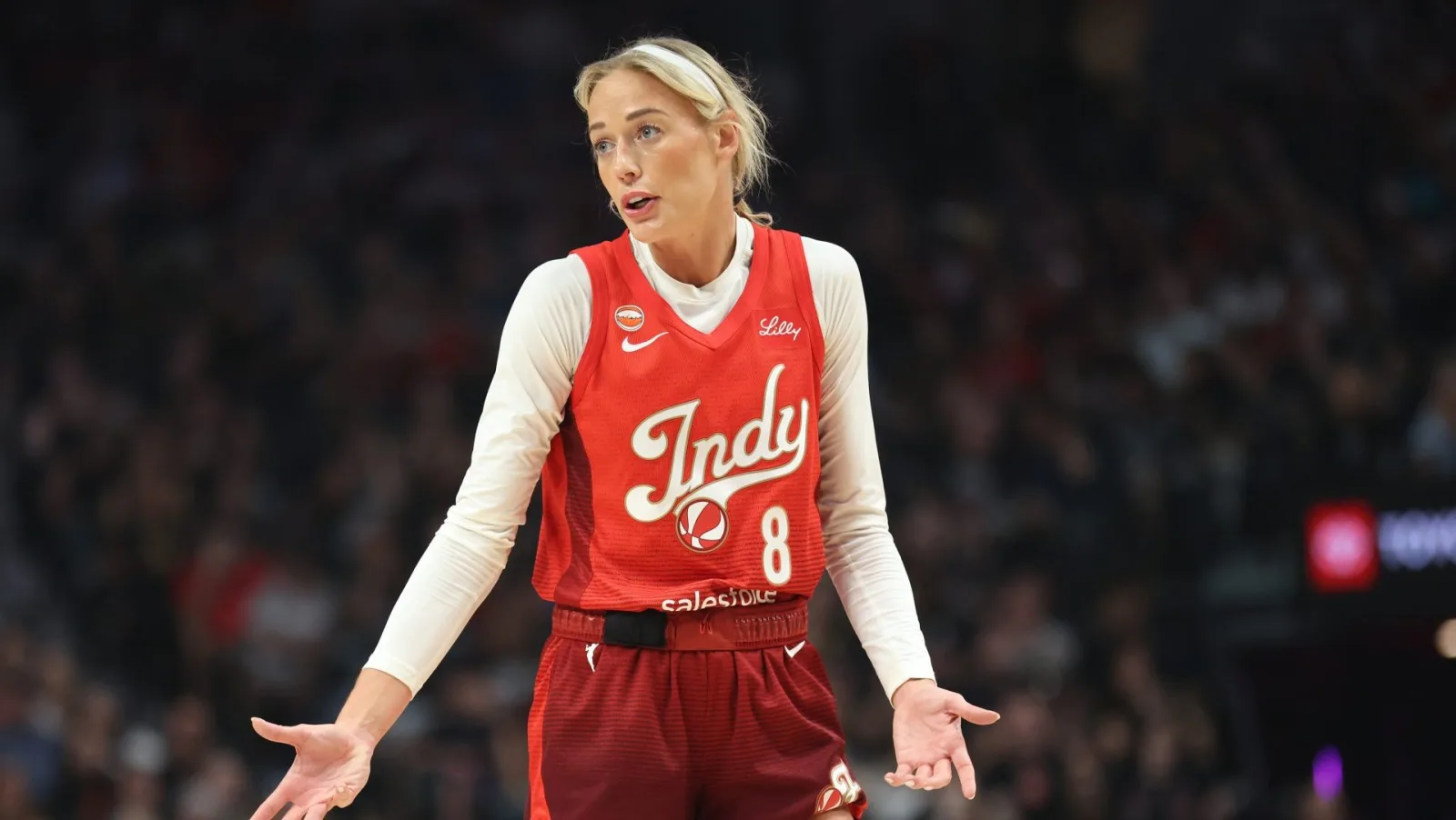 Equipos de la WNBA gestionan credenciales para medios en medio de debate sobre identidad de género
