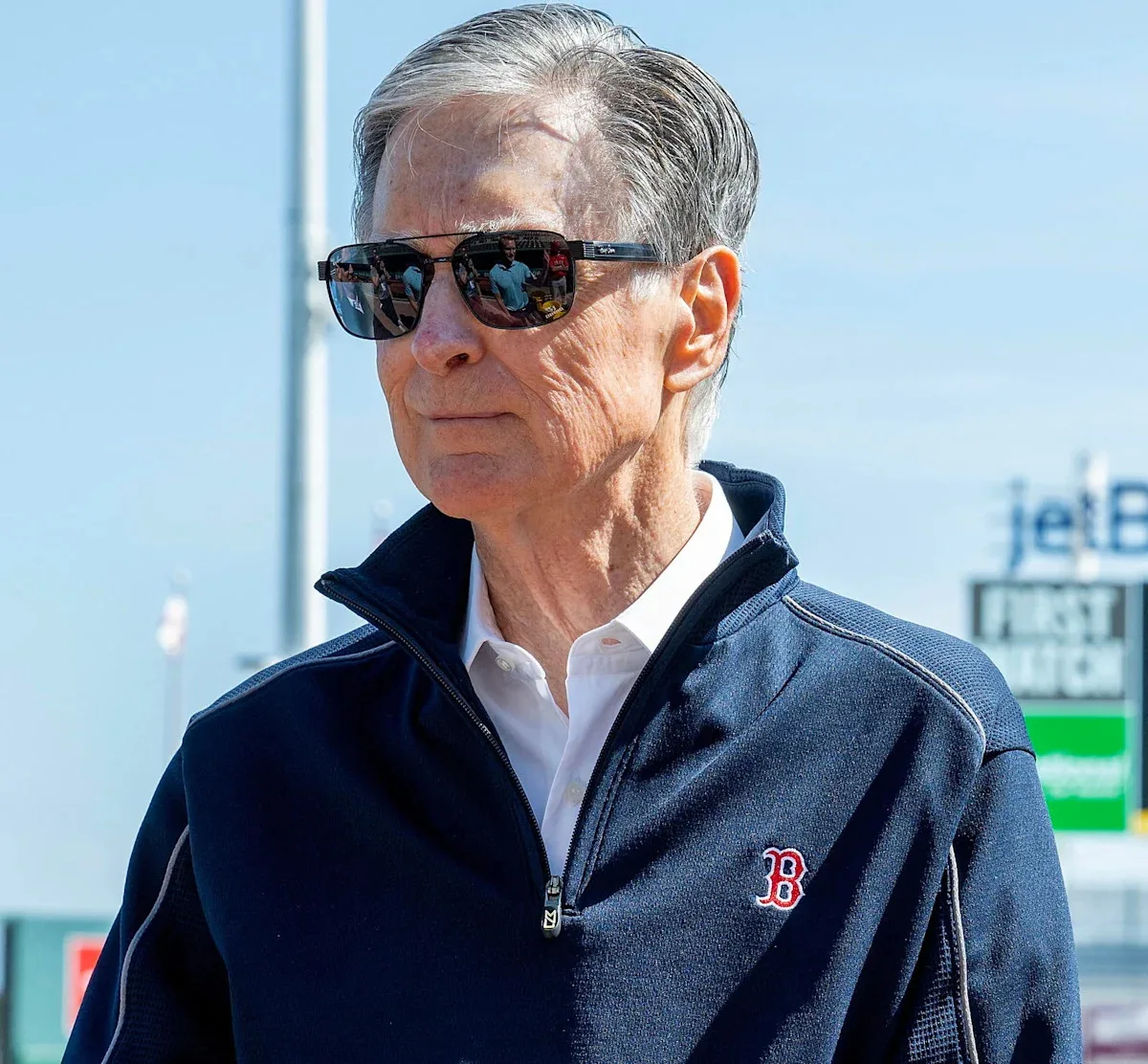 Fenway Sports Group realiza ventas estratégicas en medio de tensiones por posible lockout en MLB