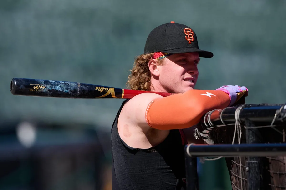Giants suspendan el salario de Harrison Bader tras accidente en scooter