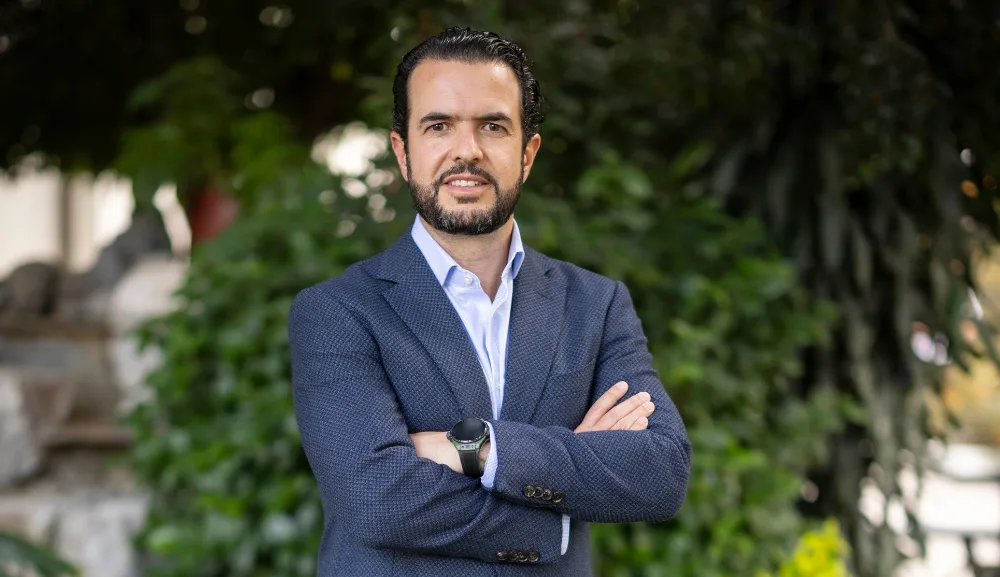 Iñigo Riestra explica cómo combinar derecho y futbol para construir una carrera en la industria deportiva