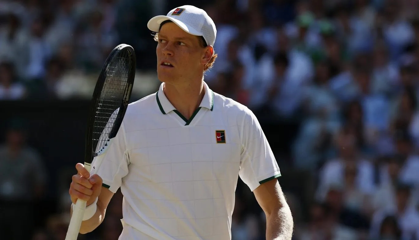 Jannik Sinner se retira del Masters de Cincinnati por lesión y pone en duda su participación en el US Open