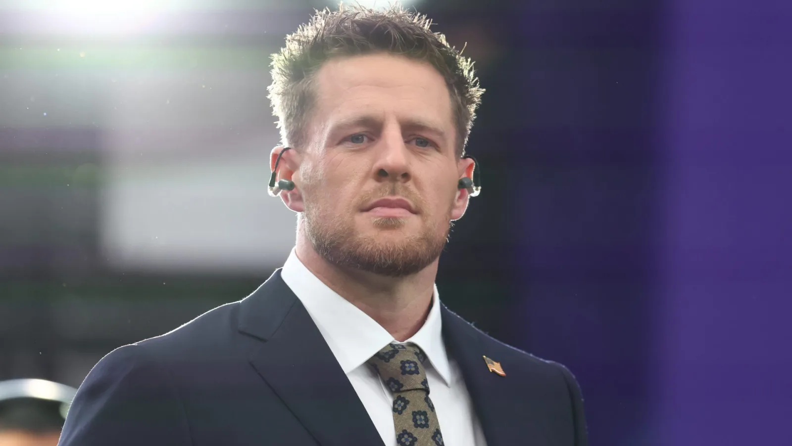 J.J. Watt asume como principal analista de la NFL en CBS ante ausencia de Tony Romo