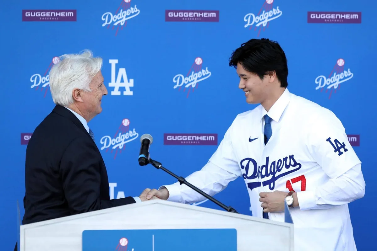 La venta de los Lakers no afecta la propiedad y el proyecto de los Dodgers con Ohtani