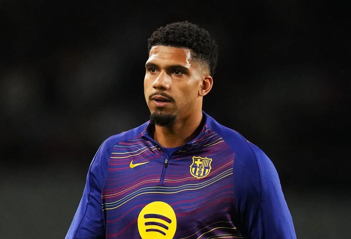 Liverpool asegura el préstamo de Ronald Araujo para reforzar su defensa la próxima temporada