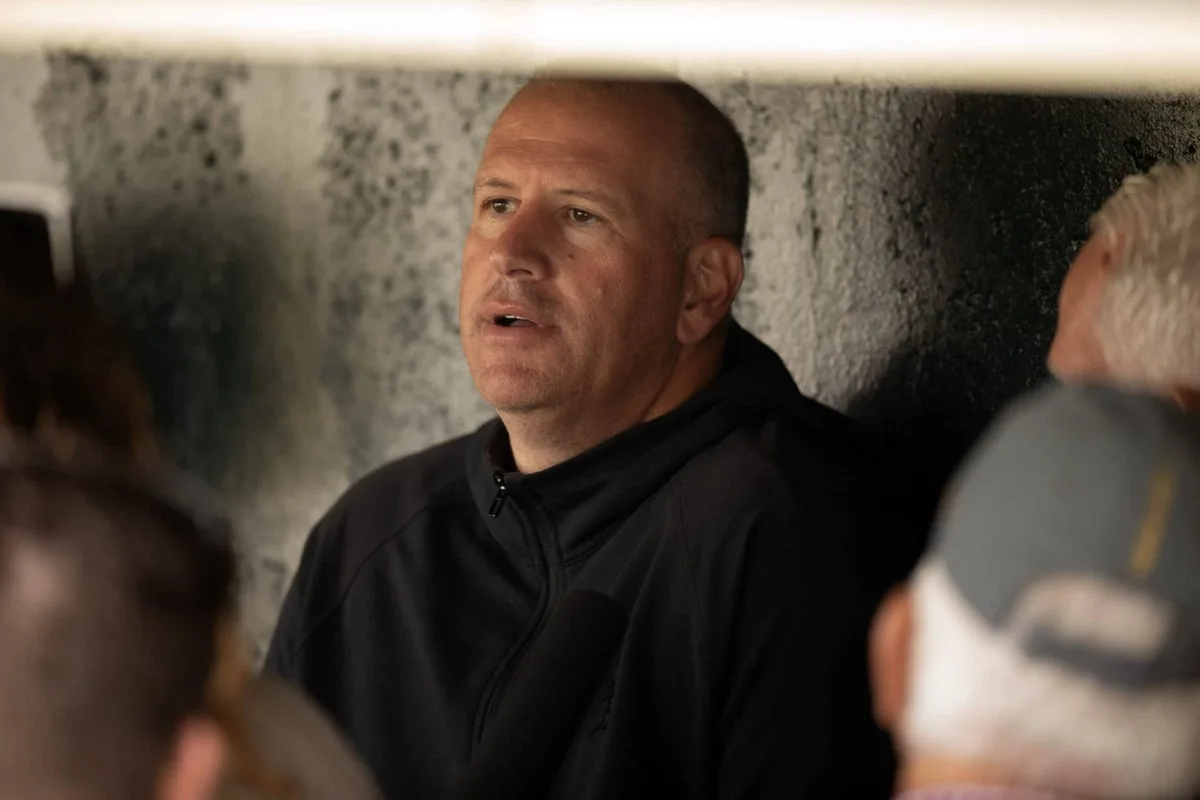 Los Athletics despiden a David Forst tras 11 años como gerente general