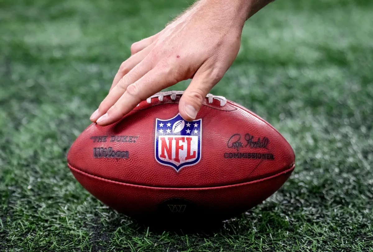 Marcas de diversos sectores apuntan al fútbol americano por su alcance masivo