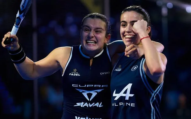 Martina Calvo y Claudia Fernández alcanzan su primera final tras debutar juntas en Pretoria