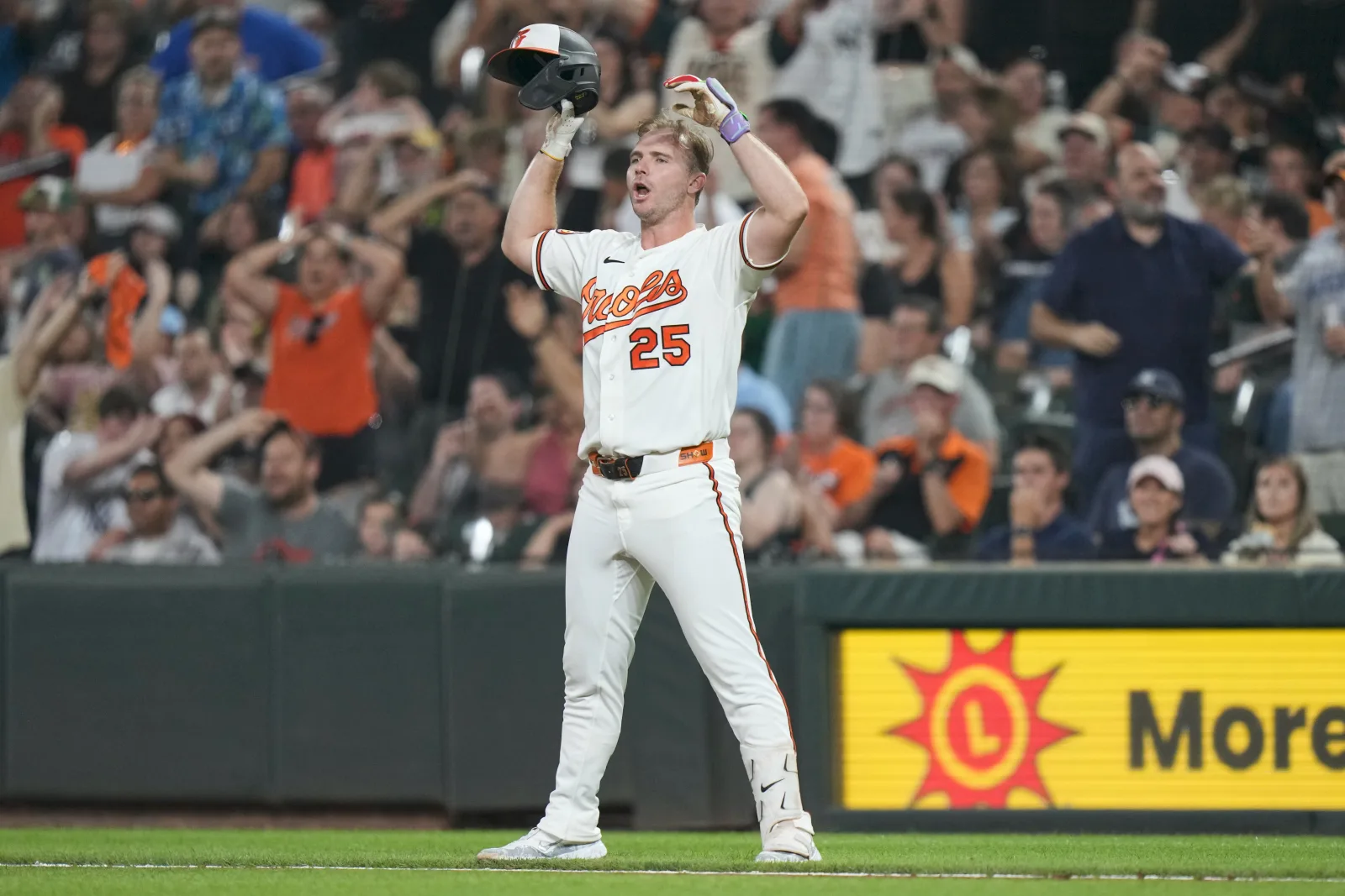 MLB analiza el uso de tecnología para decidir jonrones cercanos al poste de foul