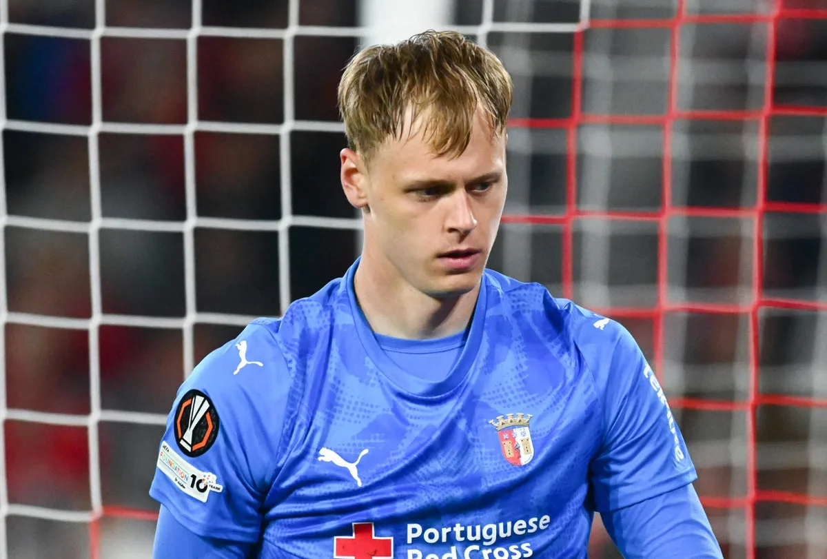Newcastle cierra fichaje de Lukas Hornicek, guardameta de Braga, por €30 millones
